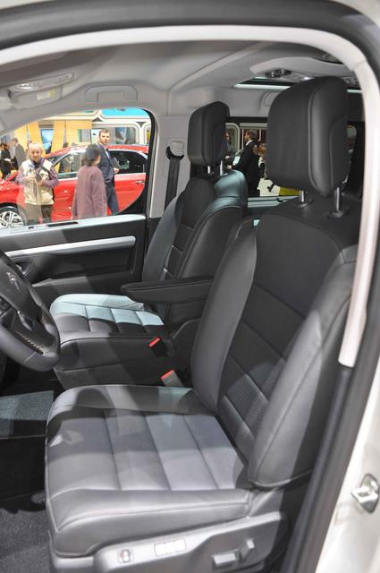 La Tourer tiene capacidad de hasta 9 plazas y una longitud total de 4,60 metros